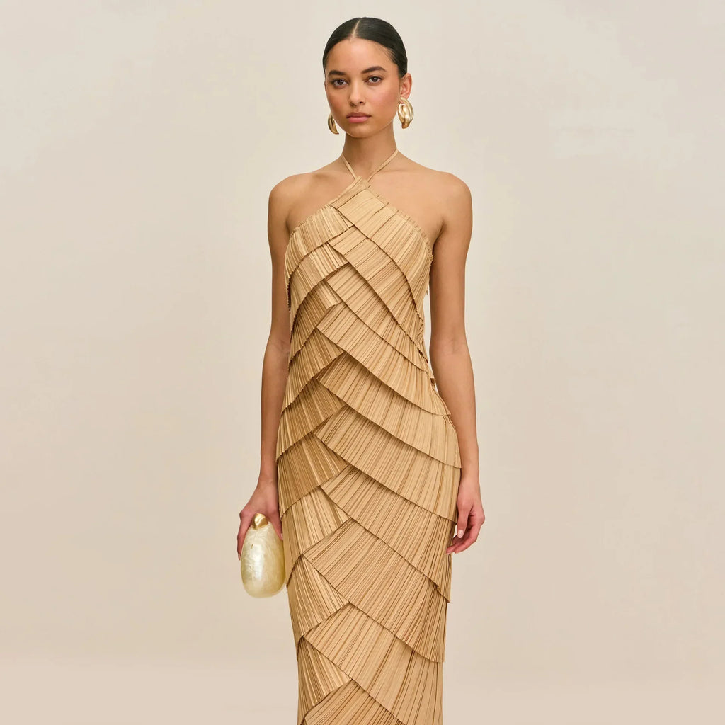 Veloura Grace Dress – Fluid Elegance with a Feminine Touch