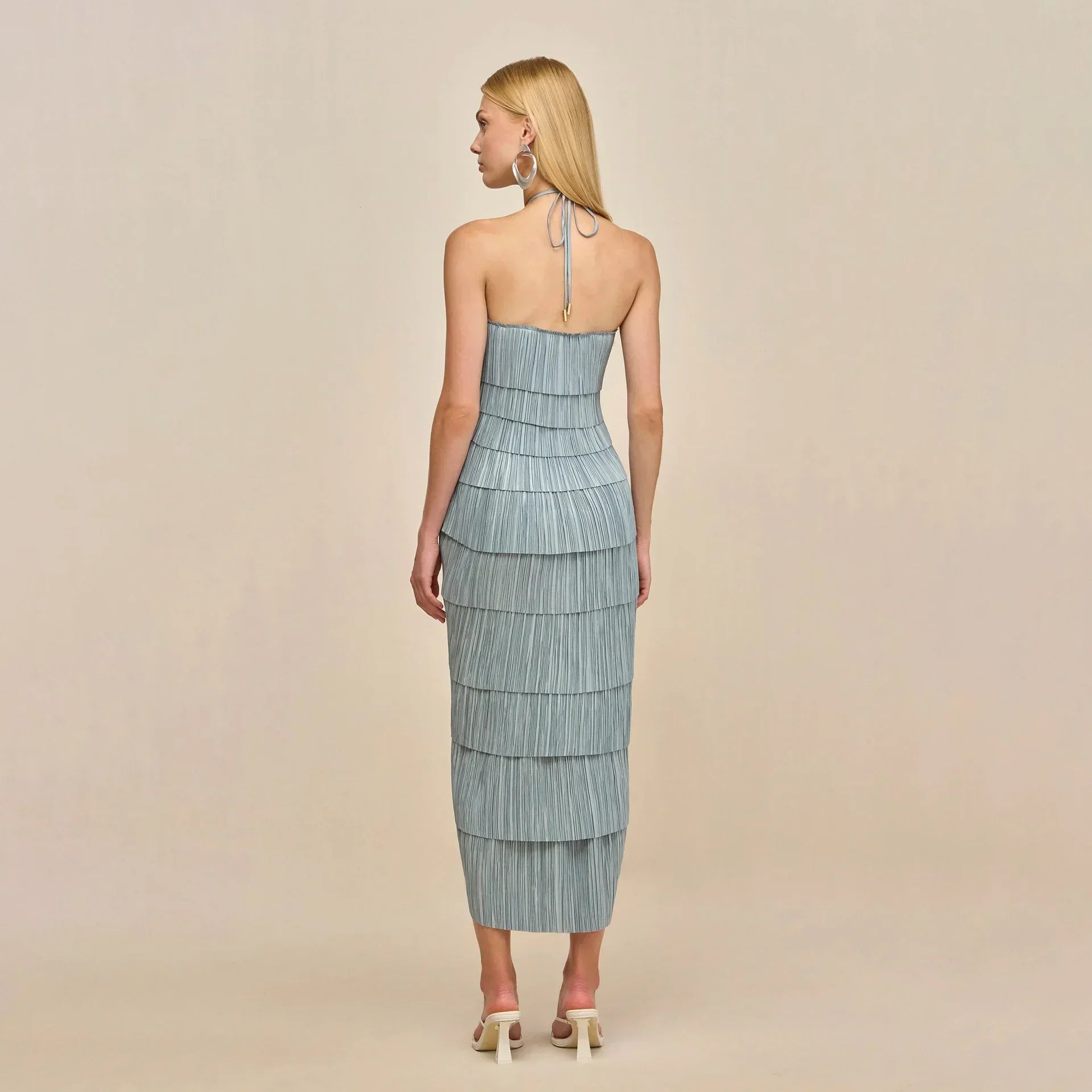 Veloura Grace Dress – Fluid Elegance with a Feminine Touch
